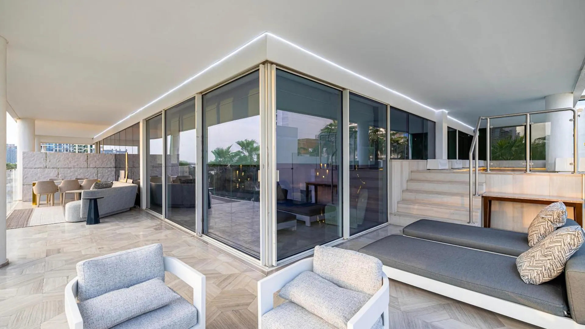 Five Palm Upgraded 4 Bedrooms With Private Pool Dubai Apartment